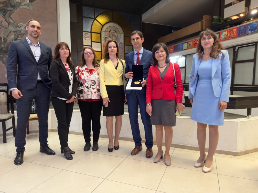 Колективна награда „Варна“ за наука и висше образование получи екипът на катедра „Информатика“ в Икономически университет – Варна